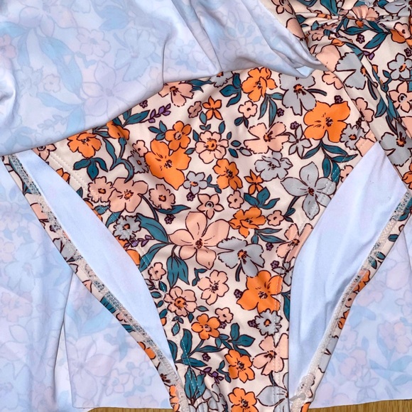 🆕#2~ CUPSHE Women's One Piece Swimsuit Bathing Suit Scoop Neck Swimdress… - Picture 8 of 12